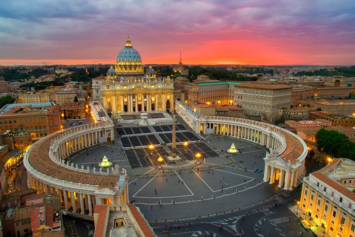 Ватикан – самая маленькая страна в мире