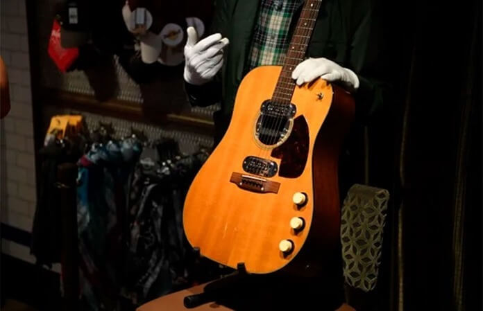 Акустическая гитара Курта Кобейна – $6 млн