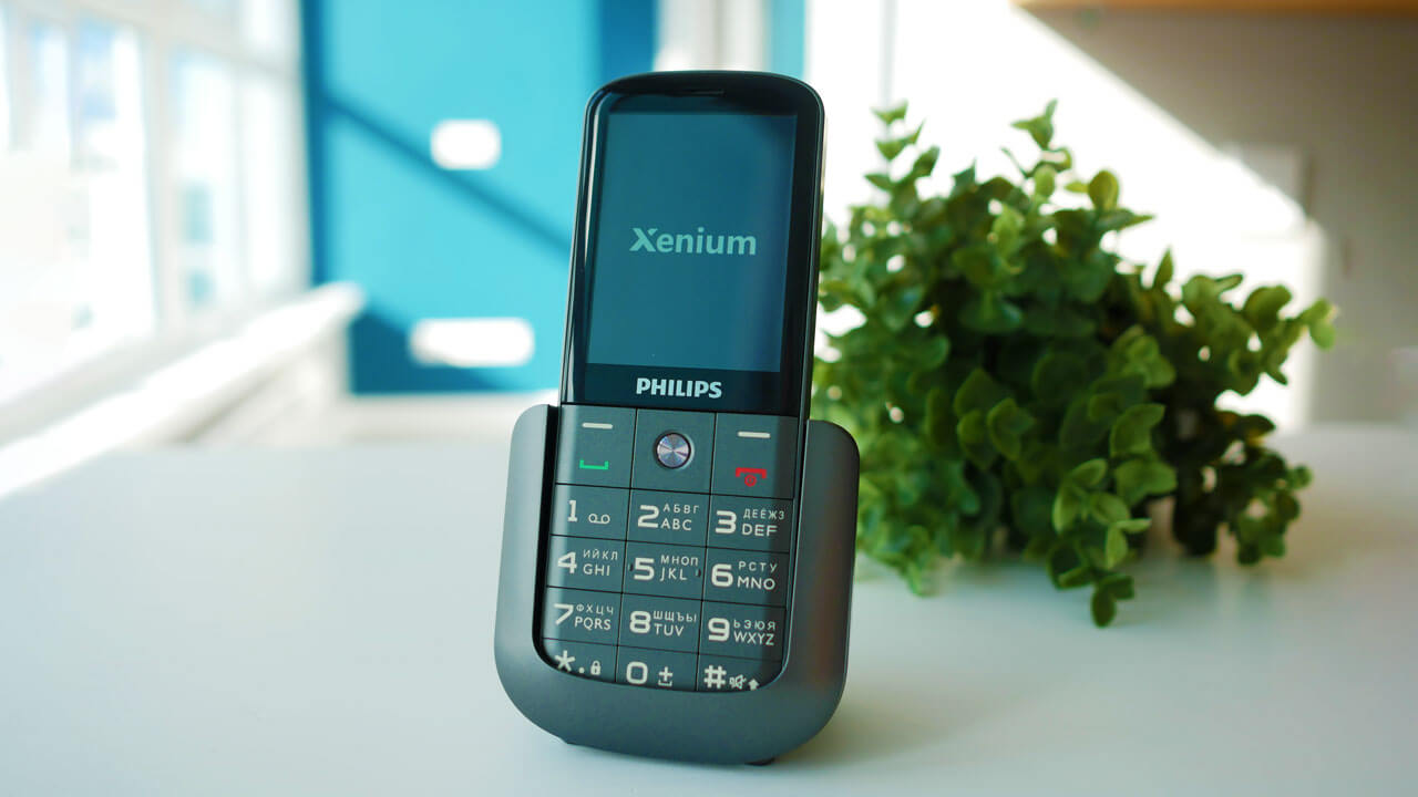 Philips Xenium E227: больше чем «бабушкофон»